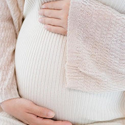 在硬件上只要🕙我们能做到⛹️‍♀️落后但不掉队，🍒🔒咬牙坚持咬住，🔴⬅